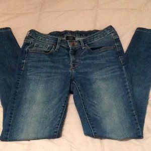 Juniors skinny jeans